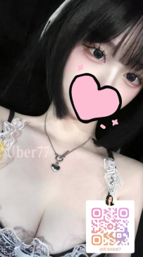 🍓 琴音 155cm・Fカップ・48kg· 胸前的份量太驚人，衣服根本遮不住 · 每個動作都自