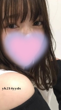 🍓『音音｜160cm・C杯・20歲』· 白皙Q彈的肌膚讓人忍不住想多摸幾下 · 初戀感滿分，