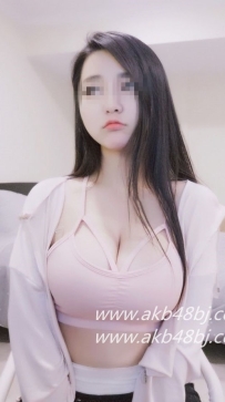 【紅茶 164cmEcup22y48kg】甜美大奶妹  主動給奶炮/小嘴很靈活