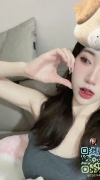 【夏七言 162/E/46kg】#身材火辣的全能型IG網美 ，熱愛美食廚藝了得熱愛瑜伽和戶