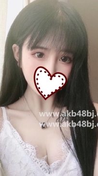 【凱蒂 164 .E. 20歲 . 48kg  】新晉小網紅最近不景氣 經濟上影響很大